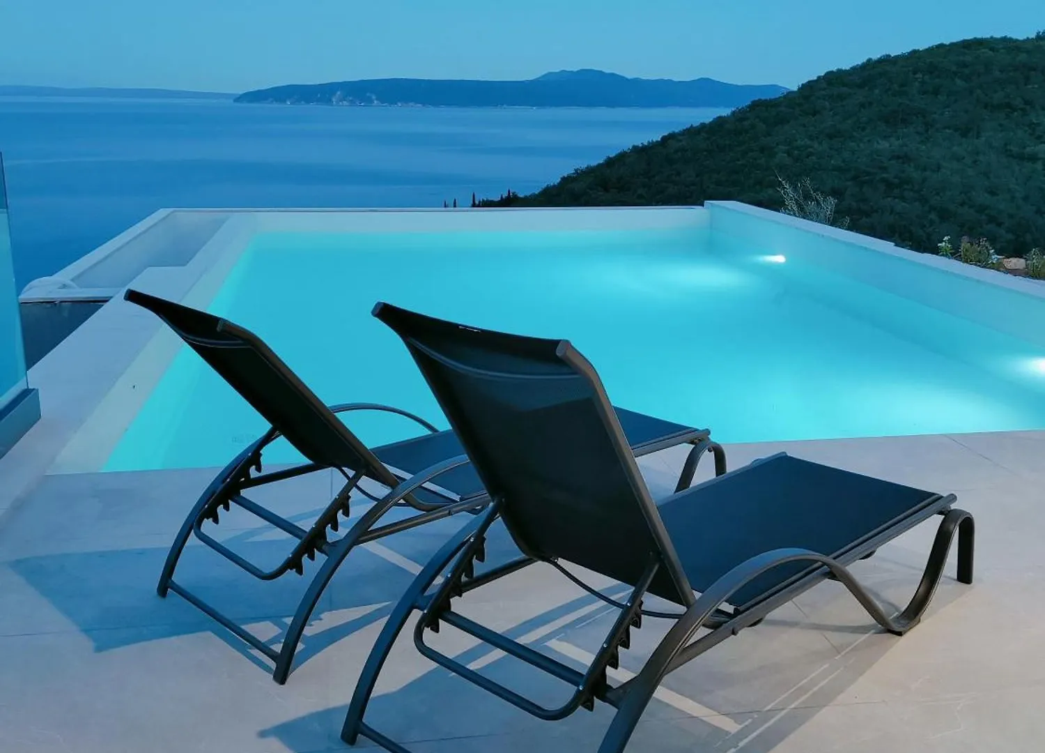 Villa Sea Level With Beautiful View, Medveja Lovran
