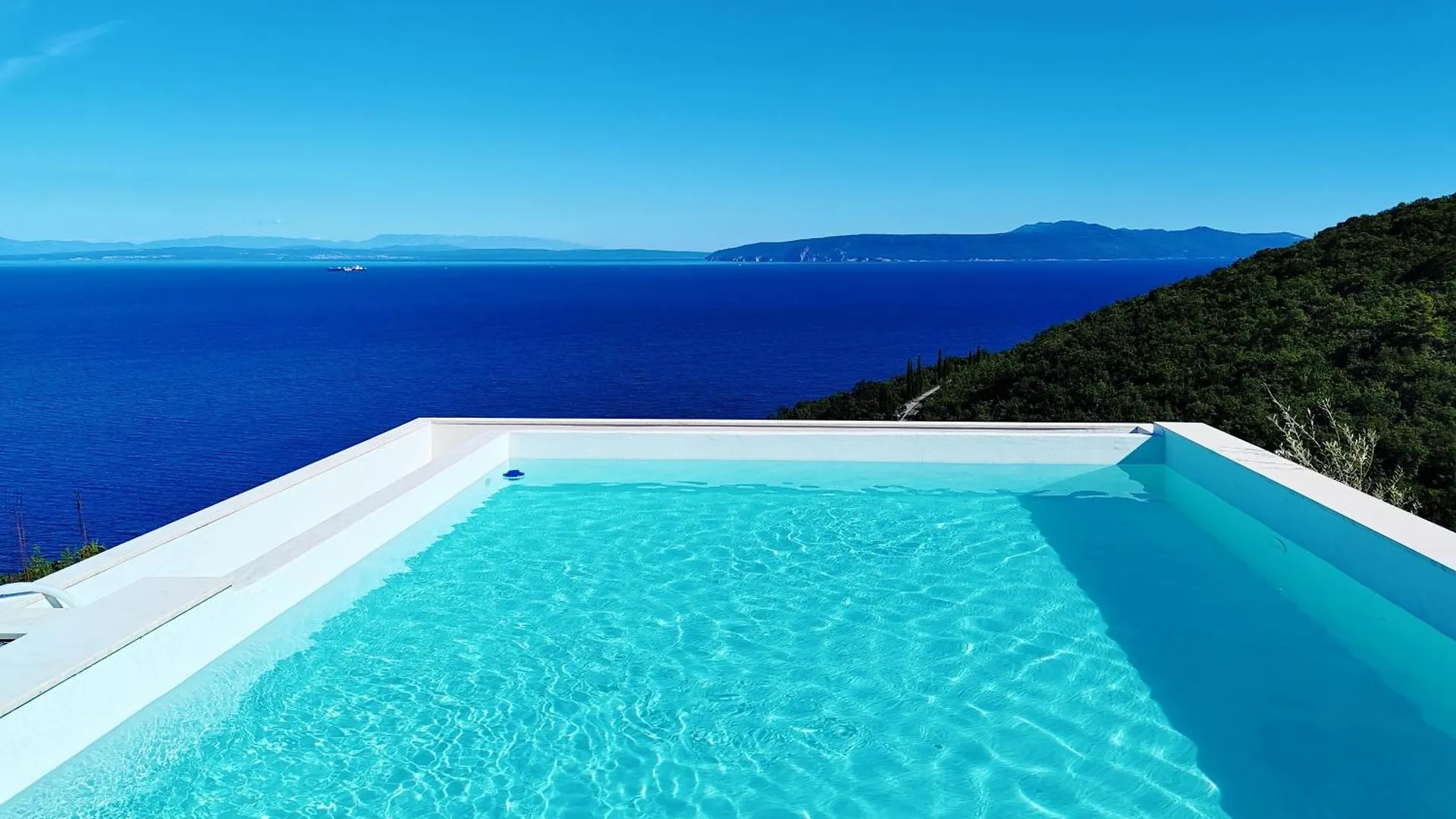 Villa Sea Level With Beautiful View, Medveja Lovran Croatia
