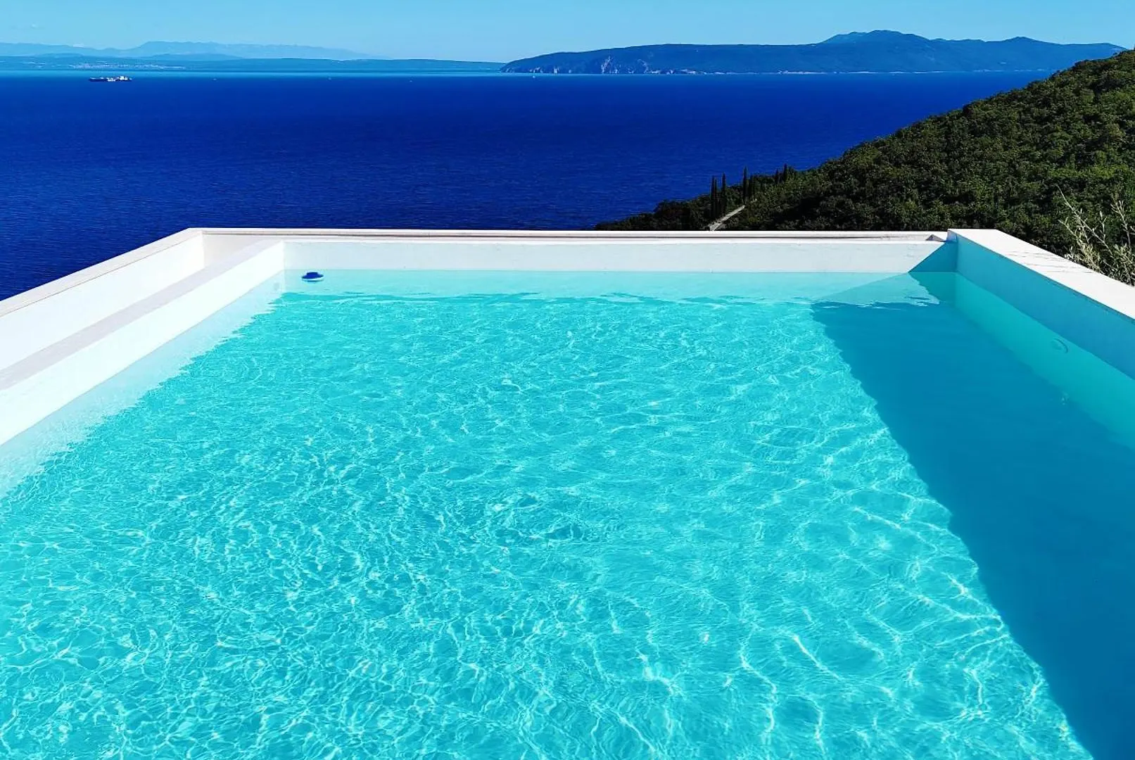 Villa Sea Level With Beautiful View, Medveja Lovran