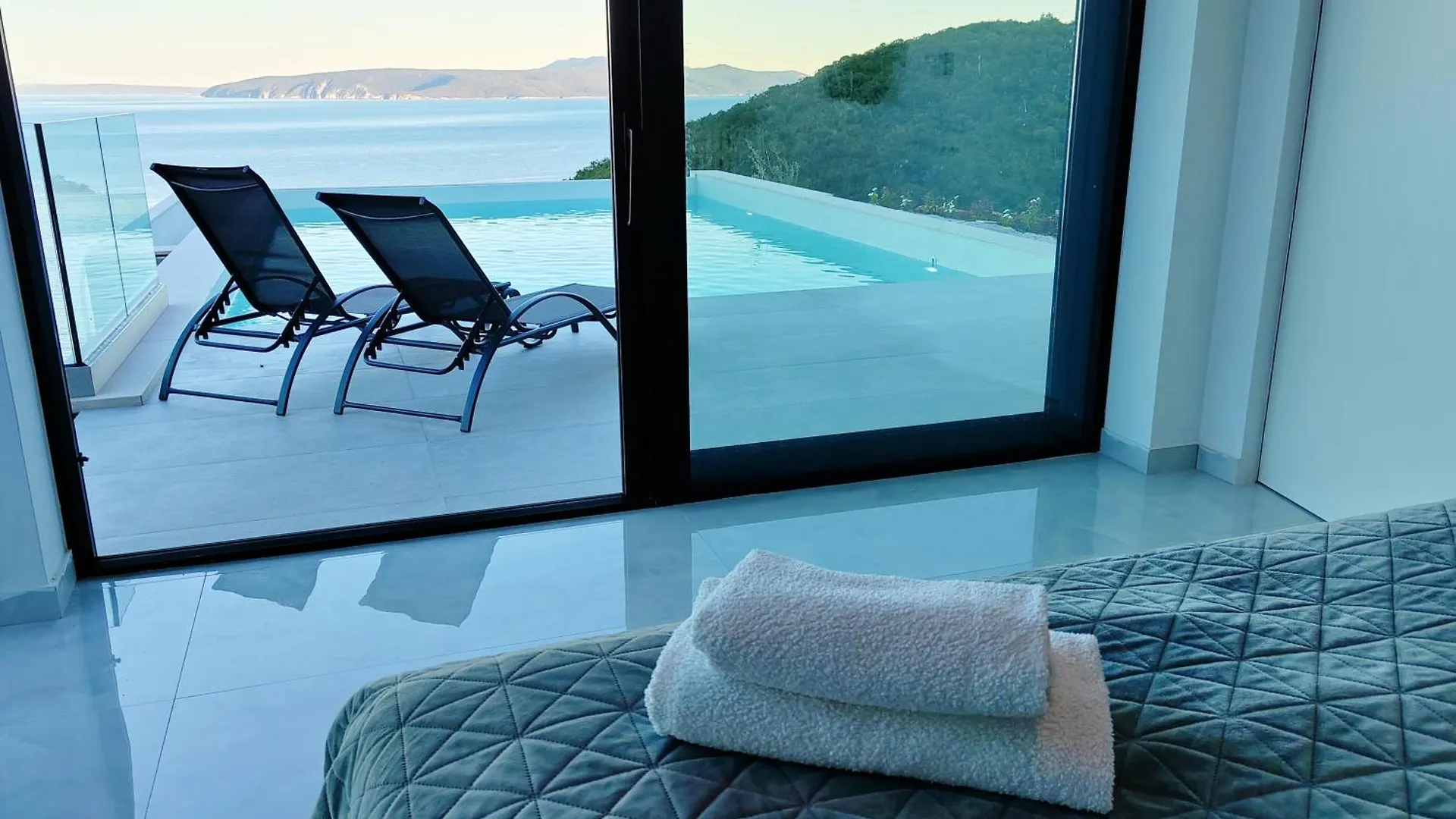 Villa Sea Level With Beautiful View, Medveja Lovran